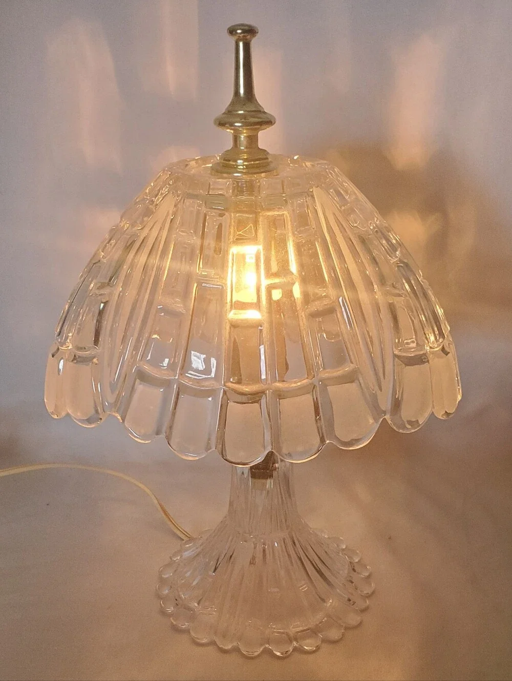 Table Lamp Budoir Vtg Cut Glass Crystal Scalloped Shade Halo Frosted Accents